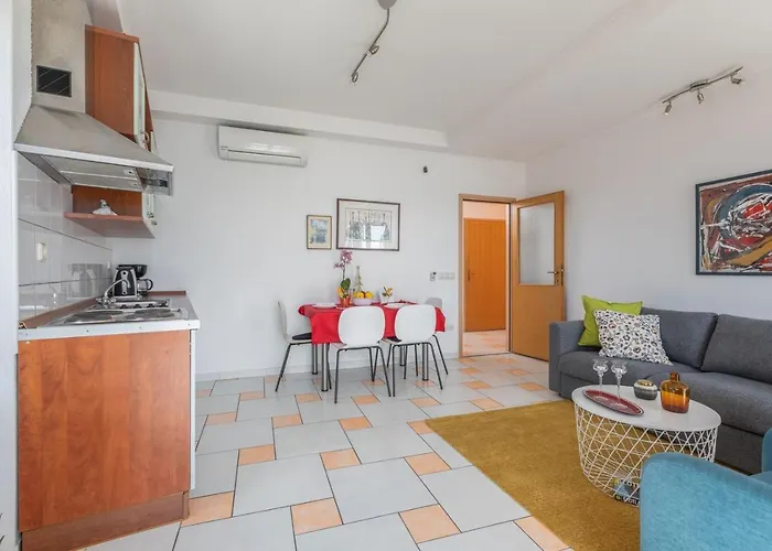 Guest house Centar 3*